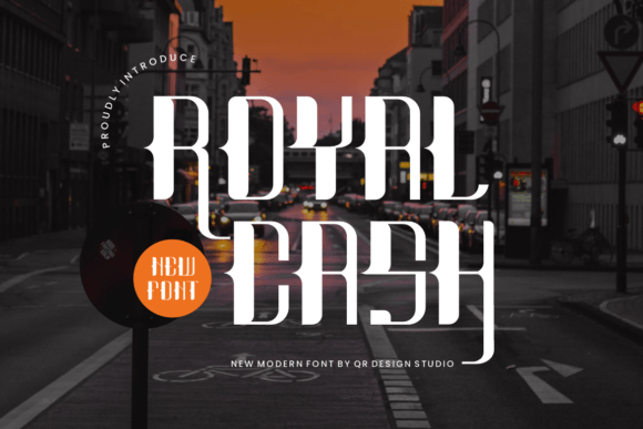 Royal Cash: A Refined Display Font for Crafters and Product Designers